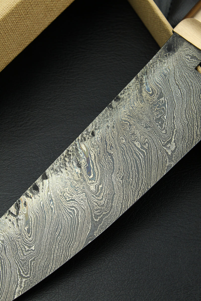 Damascus Santoku Torsion German Walnut